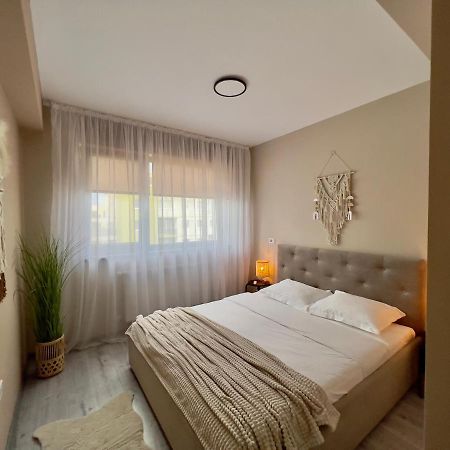 Boholand Apartment Брашов Екстер'єр фото